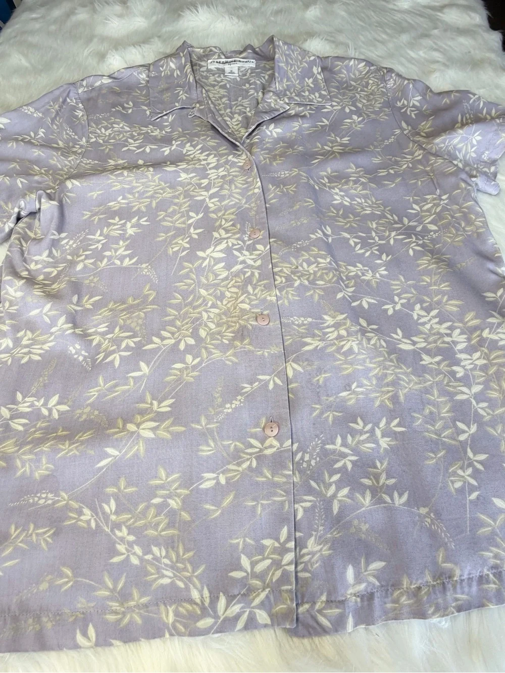 Josephine Chaus Sport Silky Button Down Sz M Lavender Leaf Print Short Sleeve